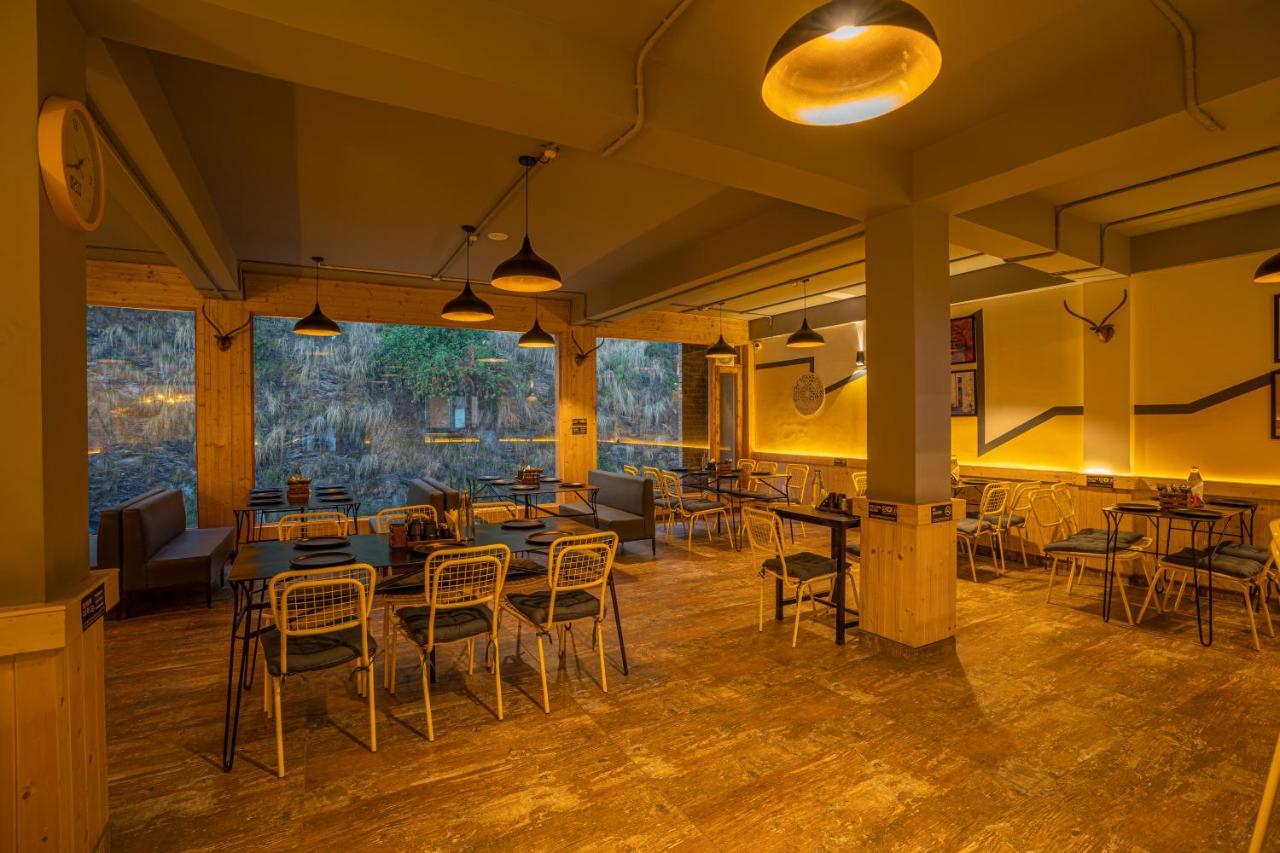 The Hosteller Kufri, Shimla ภายนอก รูปภาพ